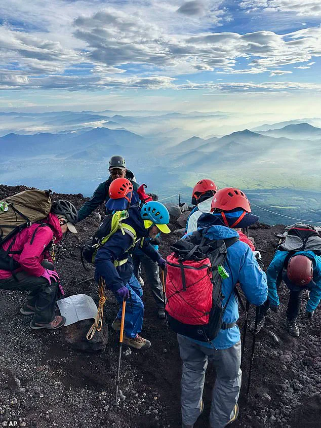 102-Year-Old Japanese Man Sets New Guinness World Record for Oldest Mount Fuji Climber, Accompanied by Daughter