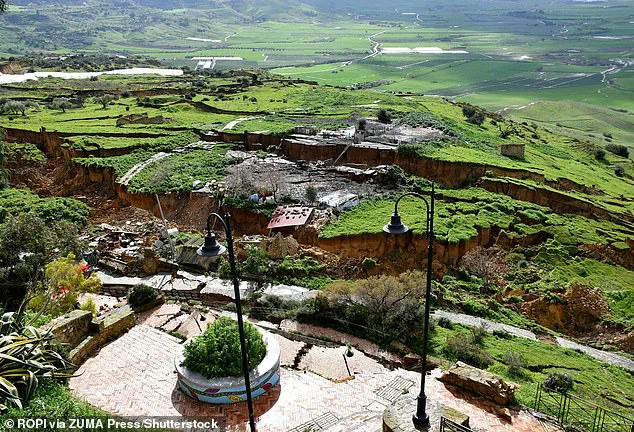 Exclusive Aerial Footage Reveals Devastation of Sicilian Landslide, Highlighting Limited Access to Critical Information