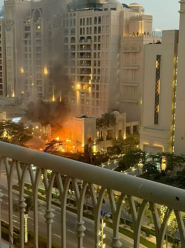 Dubai Hypermarket in Chaos as Panic Buying Follows Iranian Missile Attacks