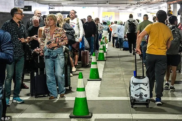 Federal Shutdown Causes Airport Chaos, Sparks Political Fight Over TSA Funding