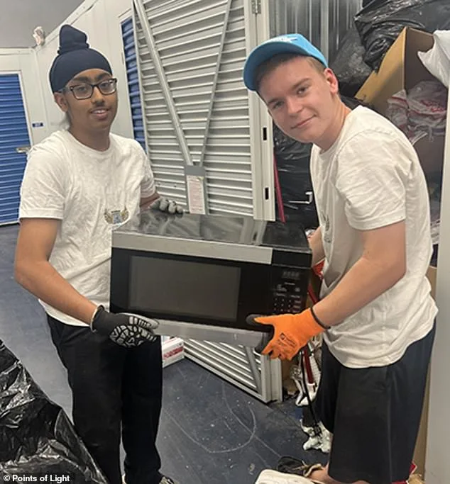 17-Year-Old Michael Haskell Turns Abandoned Storage Lockers into a Treasure Hunting Business
