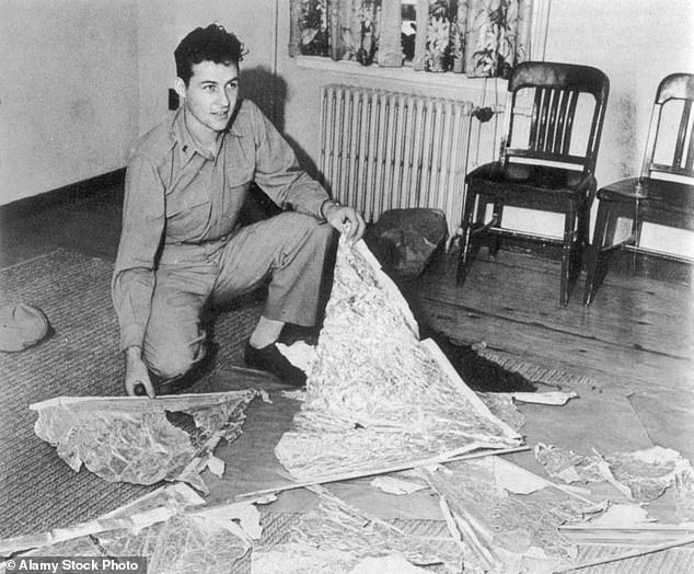 Barrister Jonathan Caplan Claims U.S. and China Possess Alien Craft